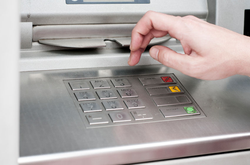 Blog 3 Ways to Avoid Pesky ATM Fees